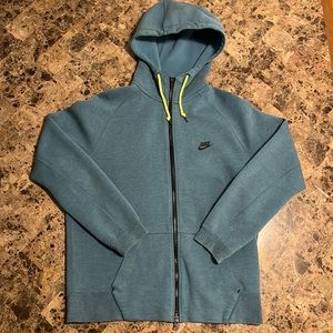 Nike Tech Fleece Hoodie Size L